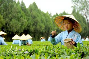 詹姆斯：因为我们投得不好 其他球队一直收缩内线